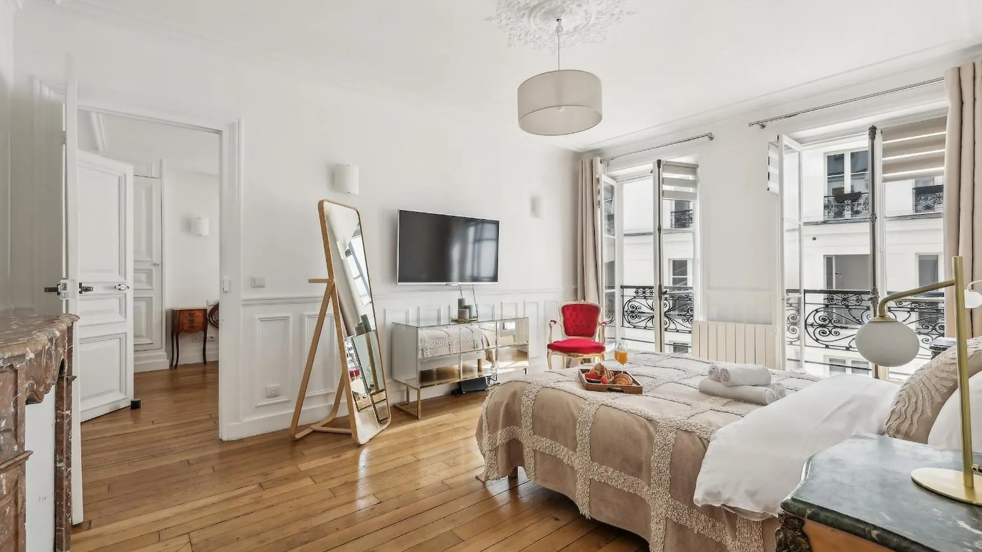 Champs Elysees - 3br - Cityapartmentstay *